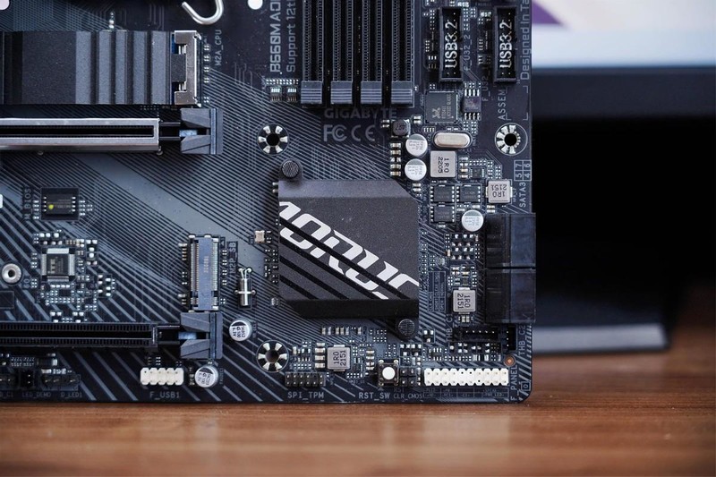 中端主板如何选？技嘉小雕AXB660M AX DDR4实力告诉你，选它没有错