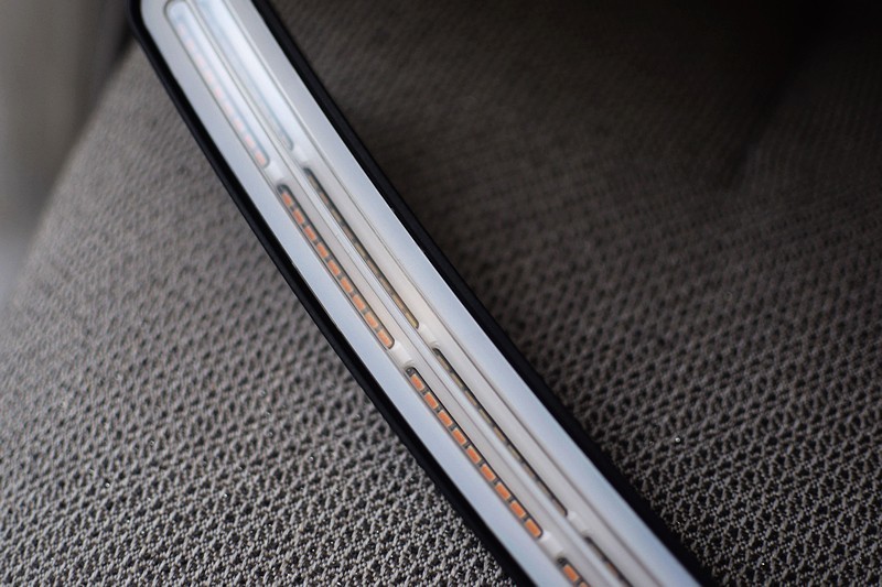 防蓝光拾音屏幕灯 LYMAX 徕美视 曲屏版