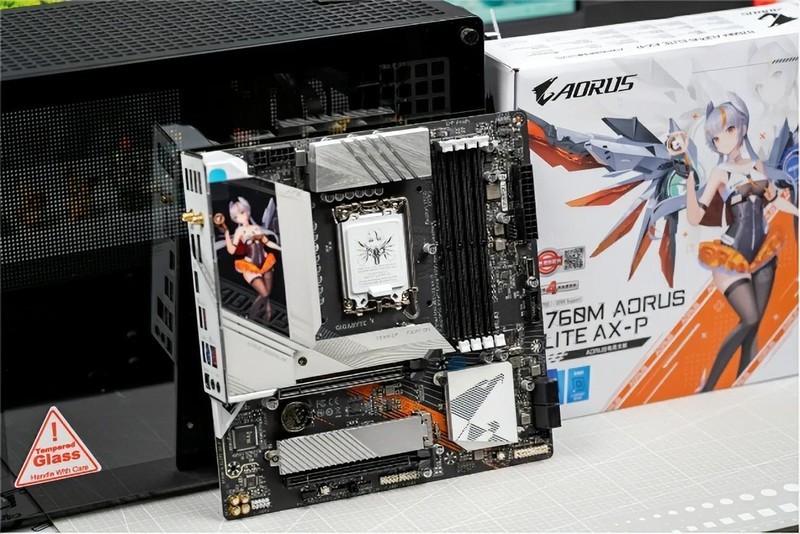 颜值绝绝子，新款雕妹主板，B760M AORUS ELITE AX-P装机分享