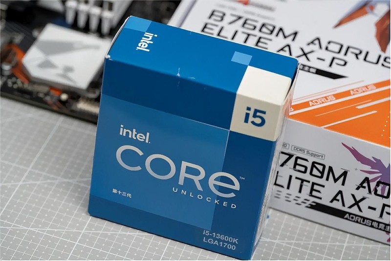 颜值绝绝子，新款雕妹主板，B760M AORUS ELITE AX-P装机分享