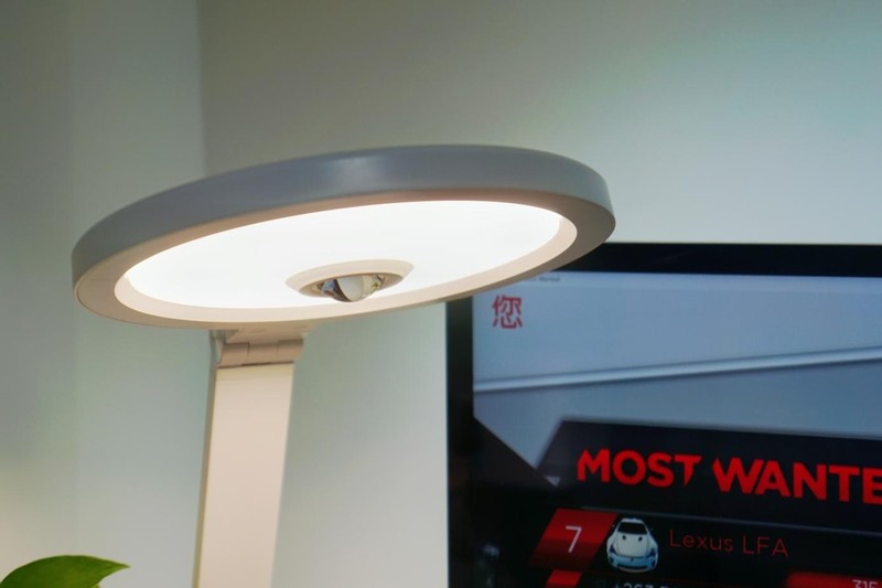 红光黑科技加持，书客L2 Pro护眼台灯主打护眼