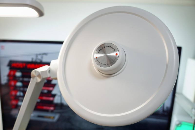 红光黑科技加持，书客L2 Pro护眼台灯主打护眼