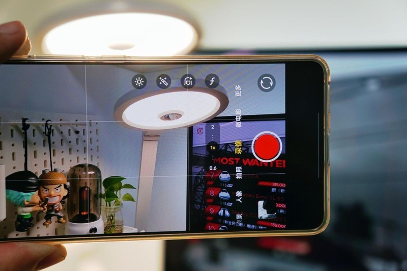 红光黑科技加持，书客L2 Pro护眼台灯主打护眼