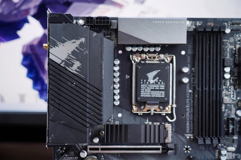 中端主板如何选？技嘉小雕AXB660M AX DDR4实力告诉你，选它没有错