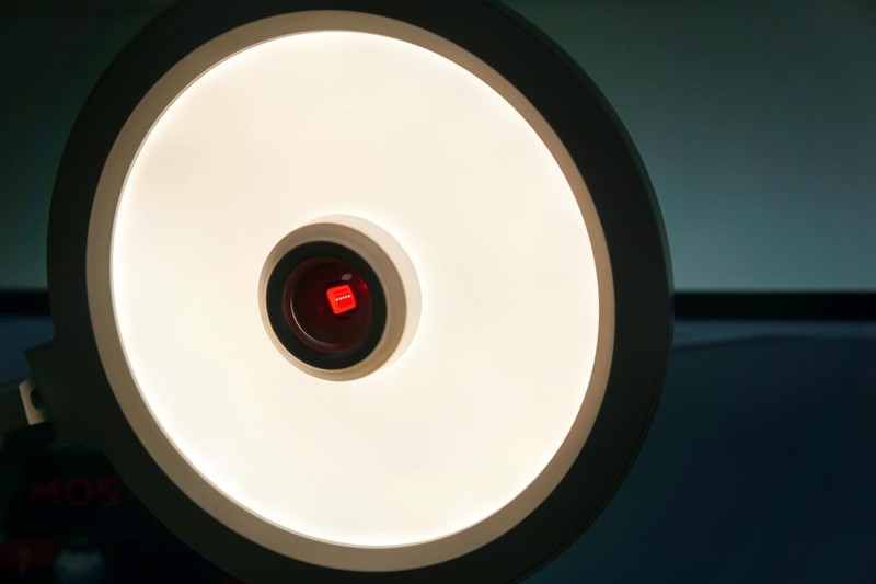 红光黑科技加持，书客L2 Pro护眼台灯主打护眼