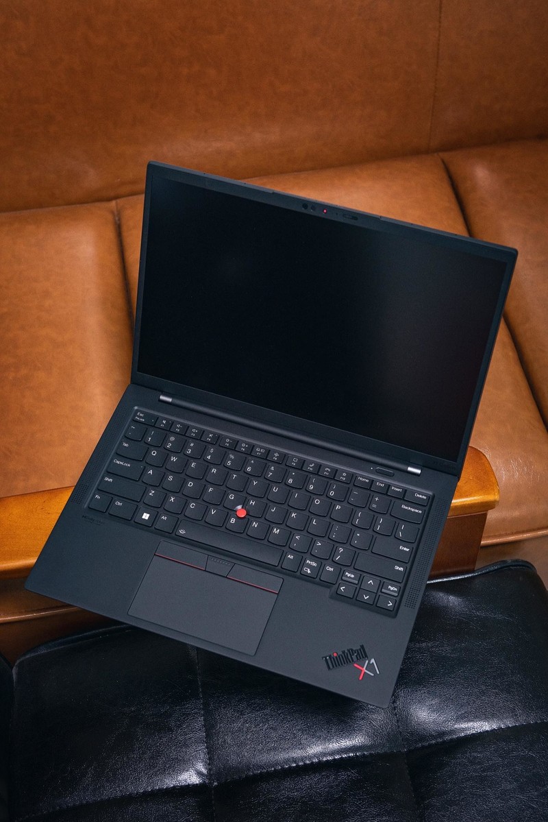 升级到准标压处理器？来自进化后 ThinkPad X1 Carbon 2022 的体验