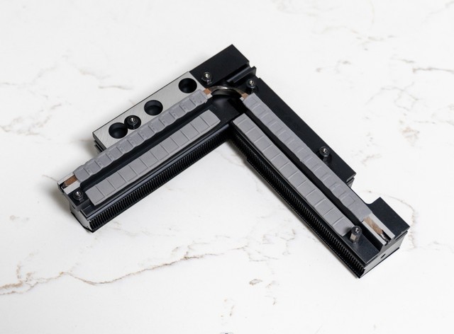 暴力美学展示，微星 MEG X670E ACE战神主板拆机