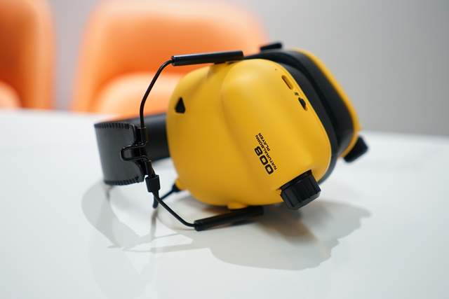 声临其境，贱驴008战术游戏耳机评测