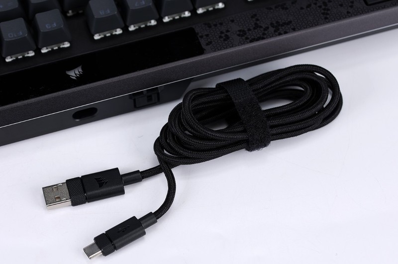 可调磁轴+支持Rapid Trigger ！美商海盗船K70 MAX RGB机械键盘实测分享