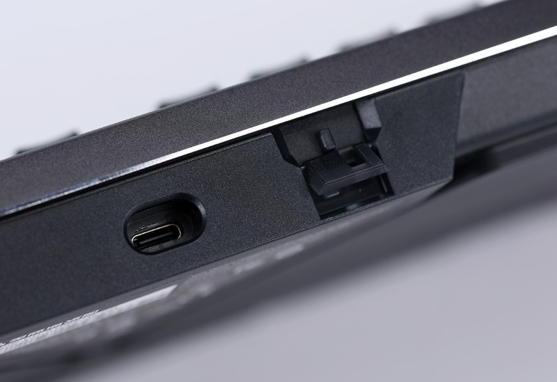 可调磁轴+支持Rapid Trigger ！美商海盗船K70 MAX RGB机械键盘实测分享