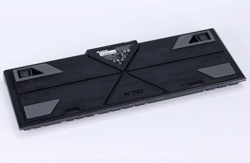 可调磁轴+支持Rapid Trigger ！美商海盗船K70 MAX RGB机械键盘实测分享