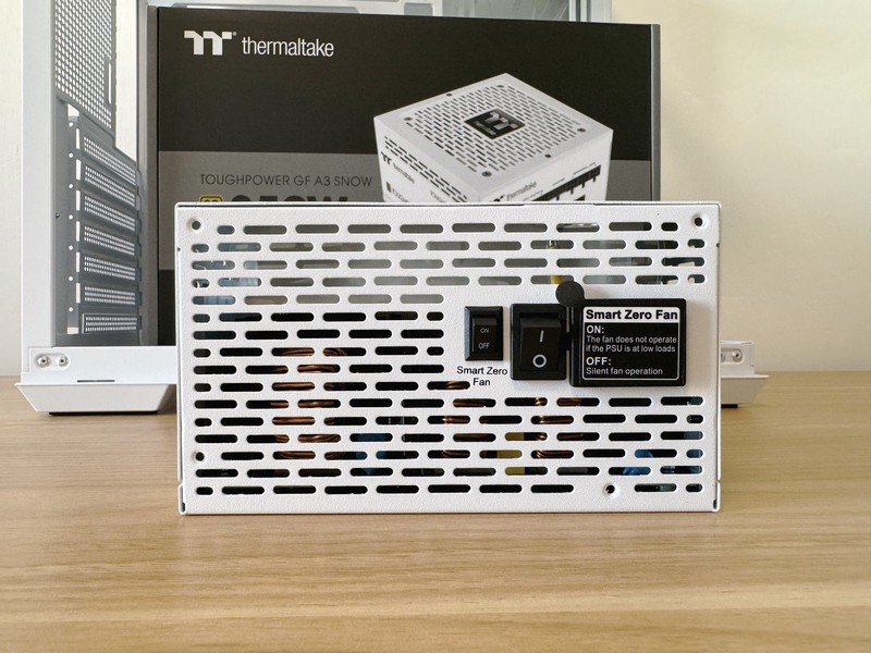 钢影透EX海景房机箱装机：支持360水冷加10风扇位，不负其名