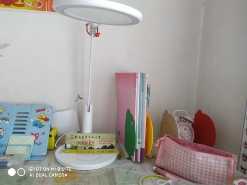儿童照明灯led哪个好？平价护眼台灯的省钱还是赔健康？