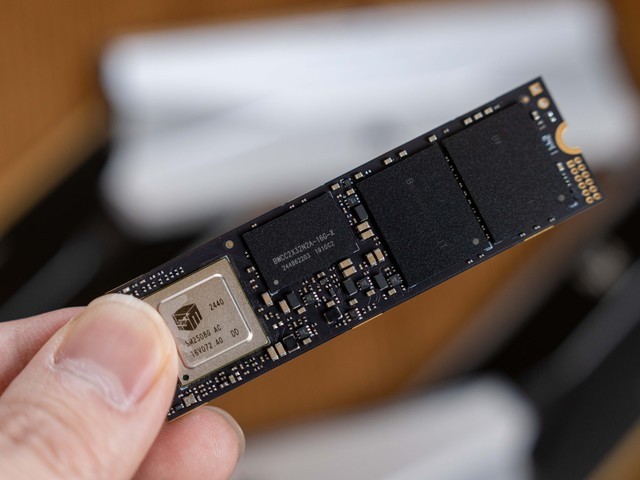 旗舰标杆SDD，满血低温PCIe 5.0固态，宏碁掠夺者GM9000 2TB测评