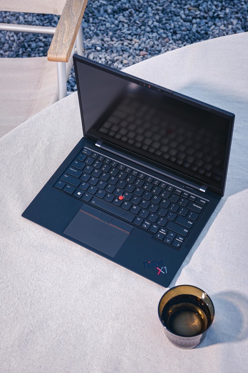 升级到准标压处理器？来自进化后 ThinkPad X1 Carbon 2022 的体验