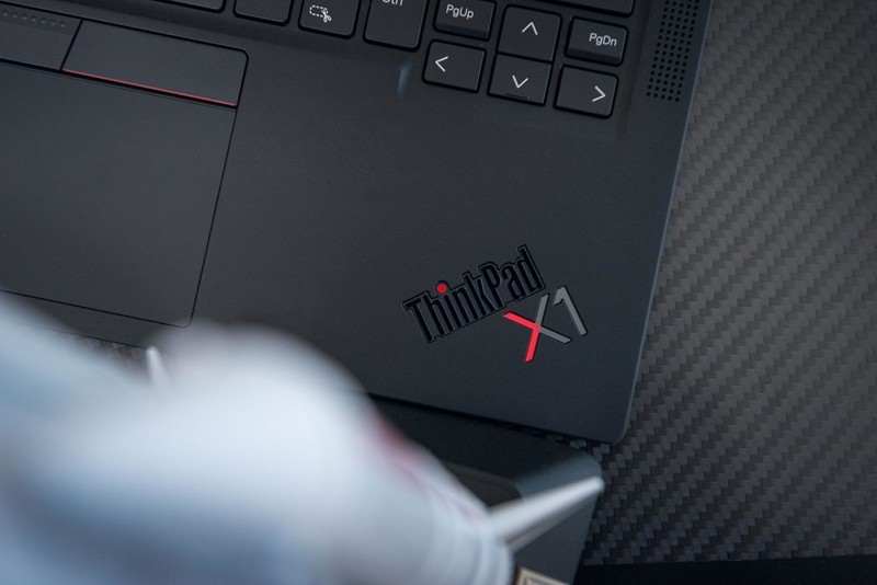 升级到准标压处理器？来自进化后 ThinkPad X1 Carbon 2022 的体验
