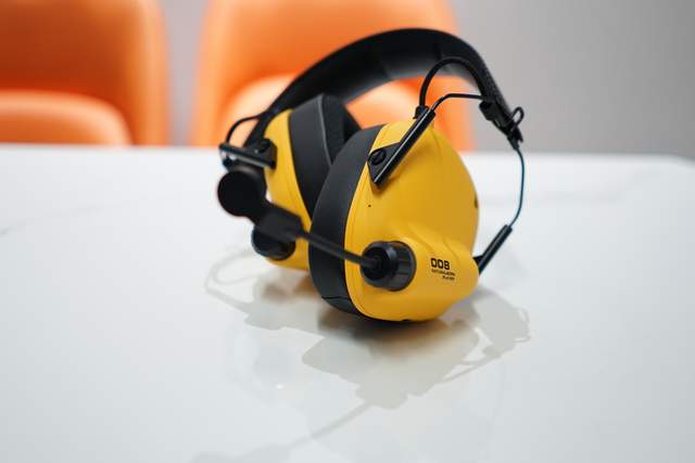 声临其境，贱驴008战术游戏耳机评测