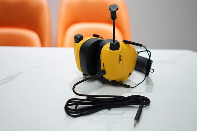 声临其境，贱驴008战术游戏耳机评测