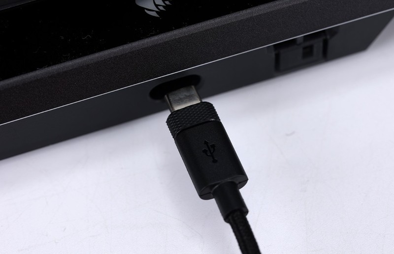 可调磁轴+支持Rapid Trigger ！美商海盗船K70 MAX RGB机械键盘实测分享