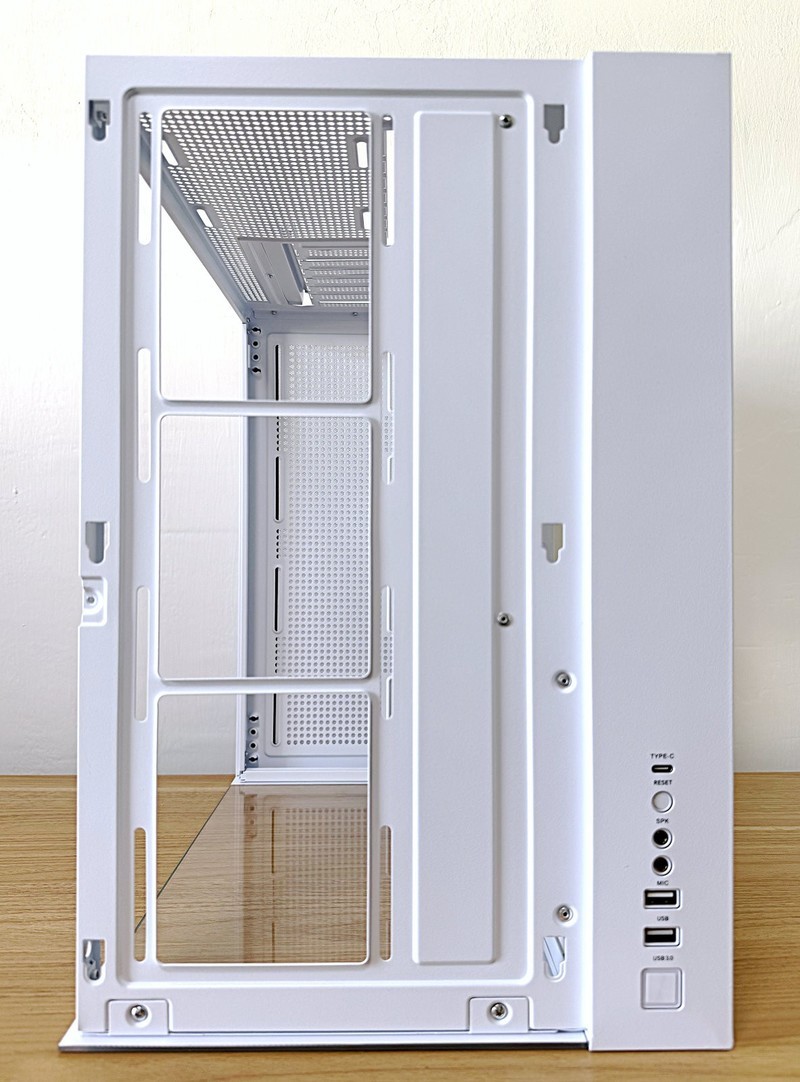 钢影透EX海景房机箱装机：支持360水冷加10风扇位，不负其名