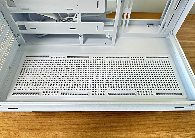 钢影透EX海景房机箱装机：支持360水冷加10风扇位，不负其名