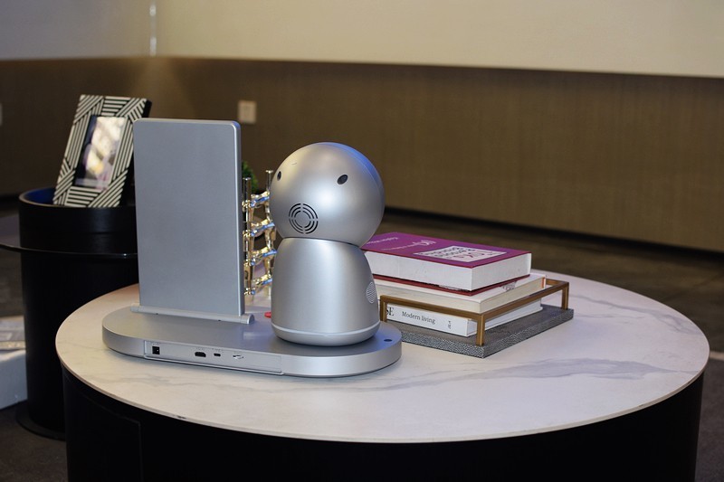 独居养老解决方案- 优得护养老陪伴机器人上手体验