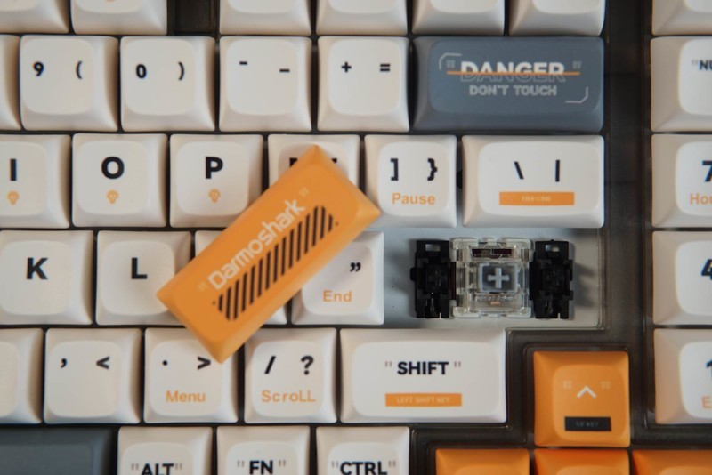 老牌键盘摩豹新出的颜值担当，Darmoshark K7 pro开箱