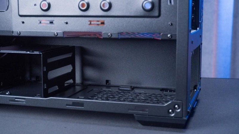 换机箱如换刀，酷冷至尊MB520 MESH神光RGB秀，老机器又支楞起来了