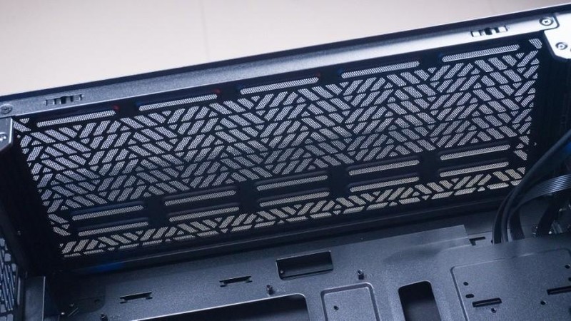 换机箱如换刀，酷冷至尊MB520 MESH神光RGB秀，老机器又支楞起来了