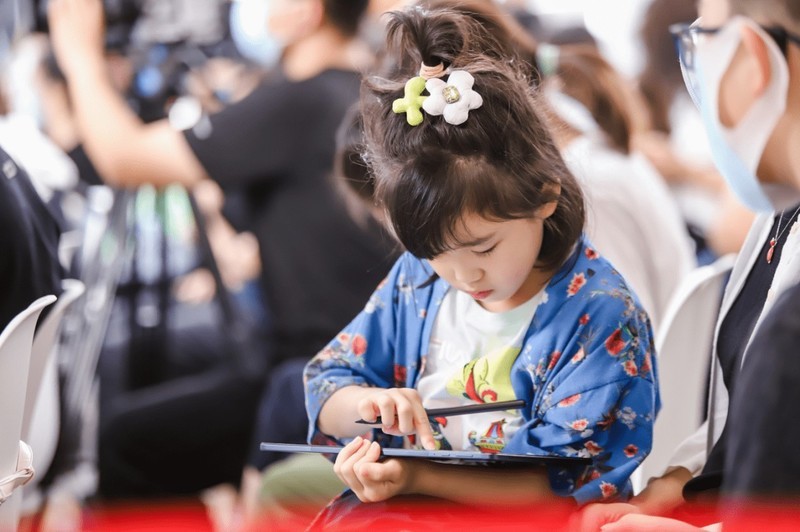 开学季大咖来支招 荣耀平板8读书会张泉灵传授学霸养成秘笈