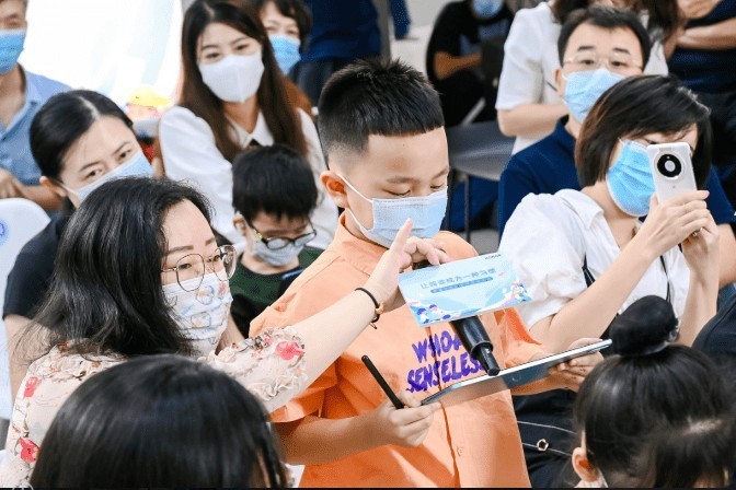 开学季大咖来支招 荣耀平板8读书会张泉灵传授学霸养成秘笈