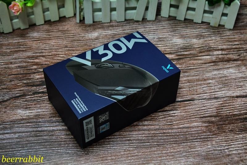 雷柏V30W有线无线双模RGB鼠标测评：无线FPS游戏利器还暗藏彩蛋？