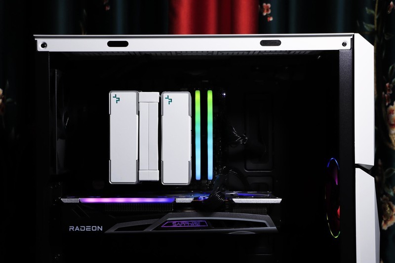 AMD R5 7600 + B650m 重炮手 + 6750XT + 雷克沙 D5 实战 10 款热门游戏