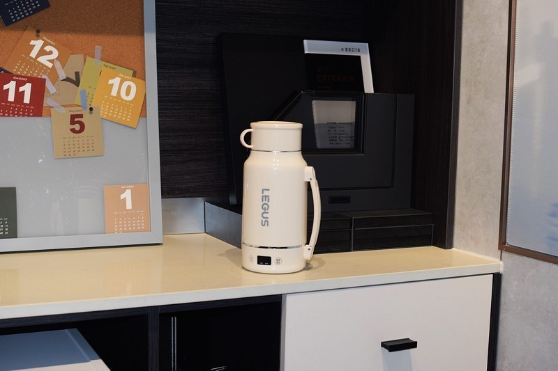 一款集智能、便捷与高效的LEGUS便携式旅行电热杯