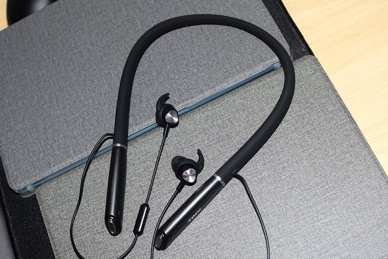 助听器那个品牌的最好？町石挂脖助听器怎么样？助听器最好的牌子推荐