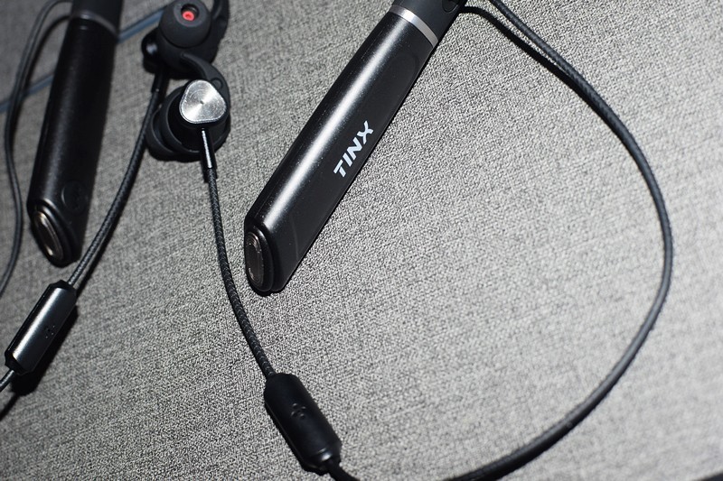 助听器那个品牌的最好？町石挂脖助听器怎么样？助听器最好的牌子推荐