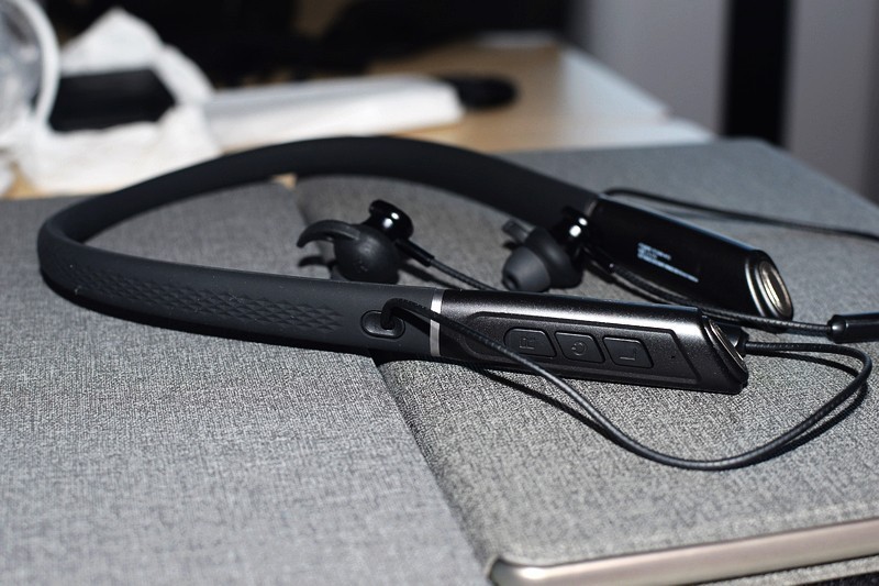 助听器那个品牌的最好？町石挂脖助听器怎么样？助听器最好的牌子推荐