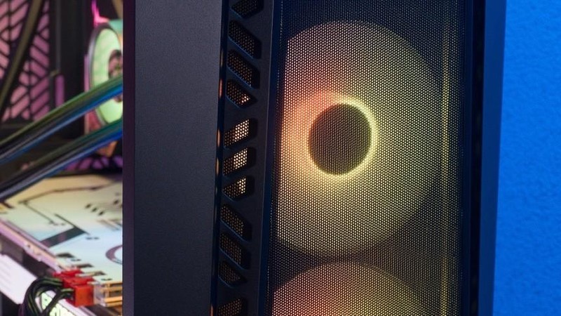 换机箱如换刀，酷冷至尊MB520 MESH神光RGB秀，老机器又支楞起来了