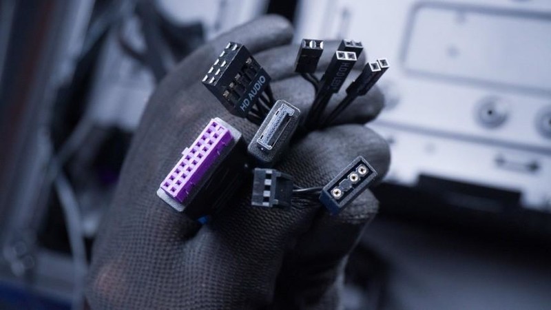 换机箱如换刀，酷冷至尊MB520 MESH神光RGB秀，老机器又支楞起来了