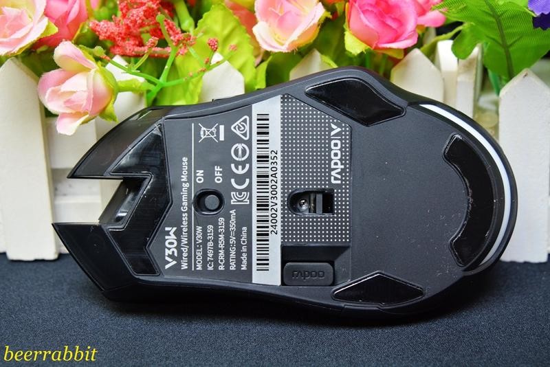 雷柏V30W有线无线双模RGB鼠标测评：无线FPS游戏利器还暗藏彩蛋？