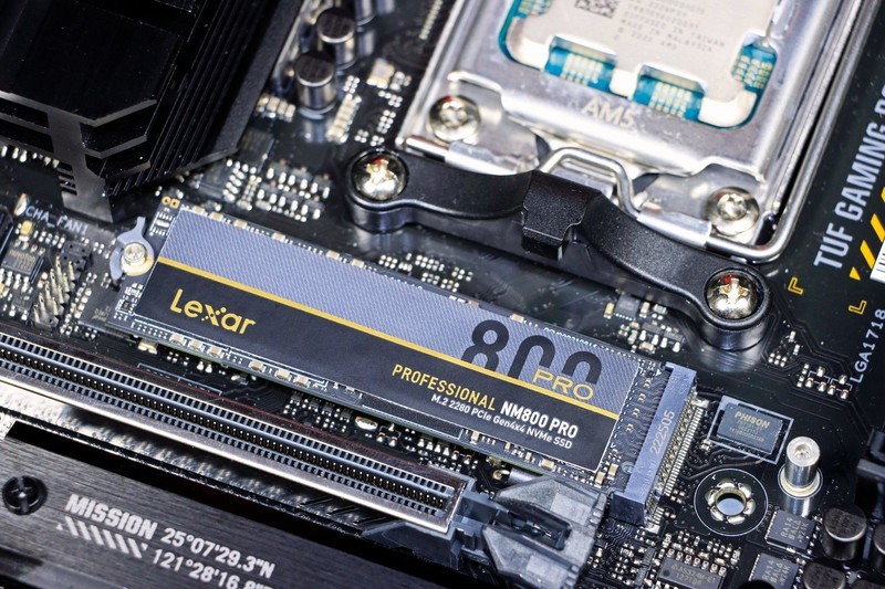 AMD R5 7600 + B650m 重炮手 + 6750XT + 雷克沙 D5 实战 10 款热门游戏