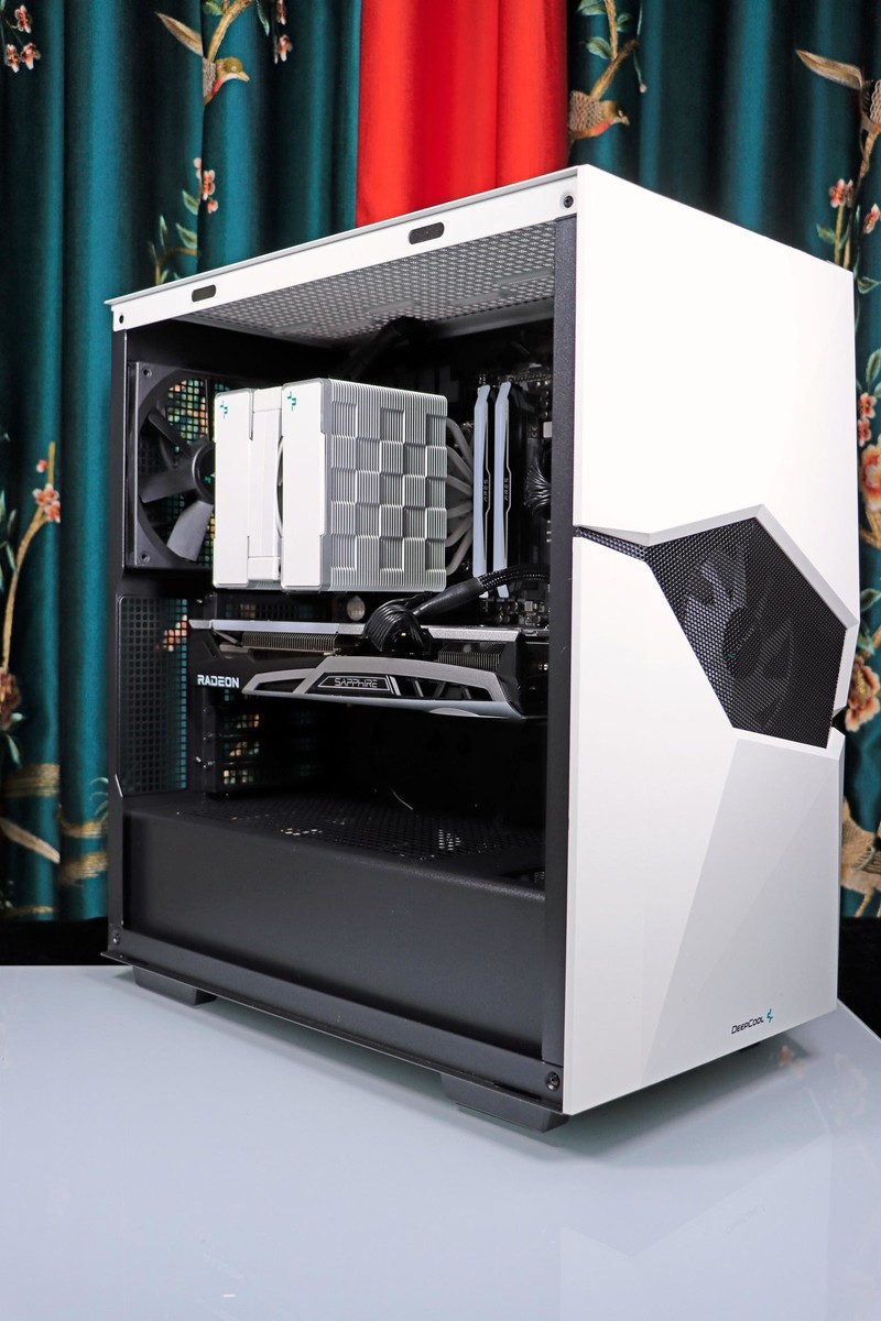 AMD R5 7600 + B650m 重炮手 + 6750XT + 雷克沙 D5 实战 10 款热门游戏