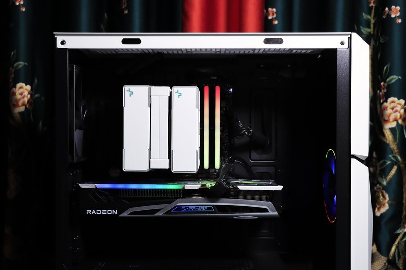 AMD R5 7600 + B650m 重炮手 + 6750XT + 雷克沙 D5 实战 10 款热门游戏