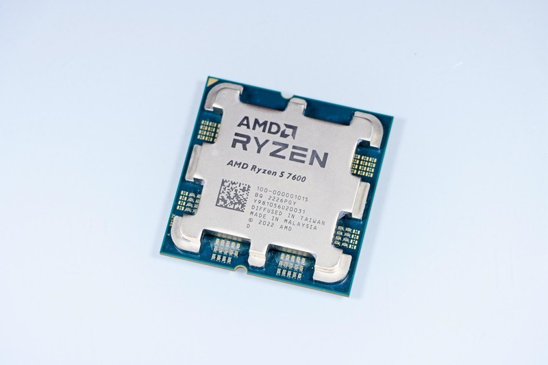 AMD R5 7600 + B650m 重炮手 + 6750XT + 雷克沙 D5 实战 10 款热门游戏