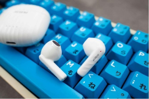 圣诞节送什么礼物给女孩子？2025年最让对象心动的10款圣诞礼物