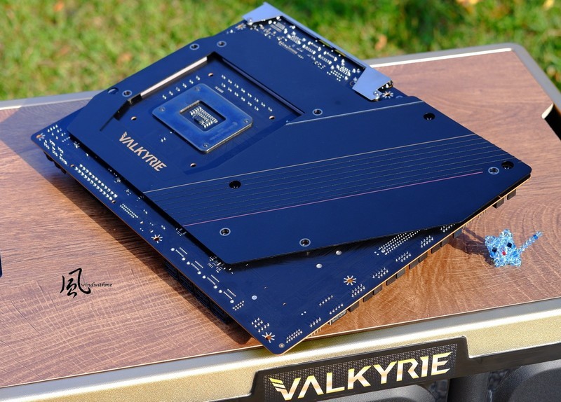 Intel Core i7-13700K水冷超频与ARC A770效能实测心得