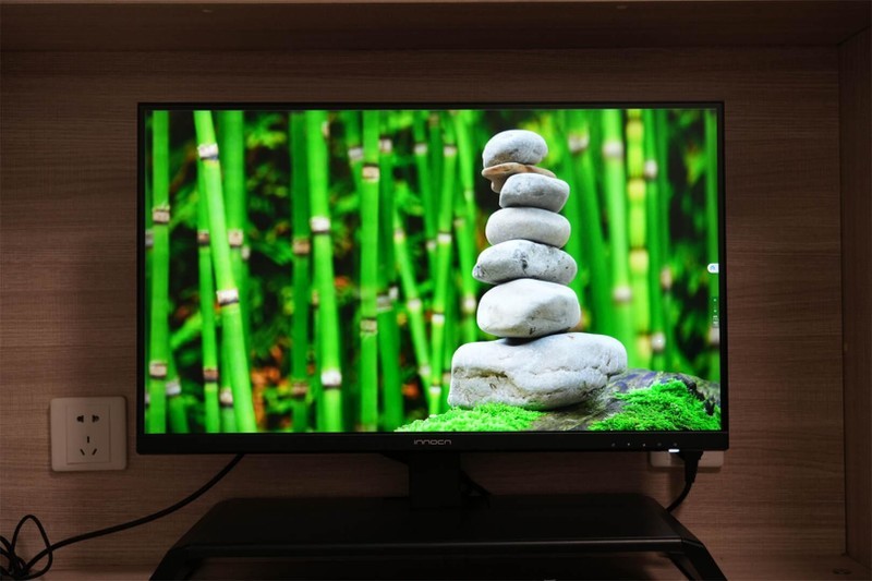 自带增高底座，精准色彩：INNOCN 27C1U Super为美术创作赋能！