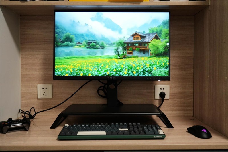 自带增高底座，精准色彩：INNOCN 27C1U Super为美术创作赋能！