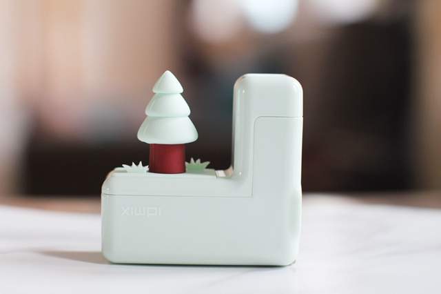 苹果全家桶，充电不排队的好方法：IDMIX P30 Pro创意模块化充电器