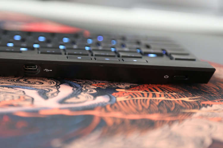 超薄旗键~海盗船K100 AIR无线机械键盘评测